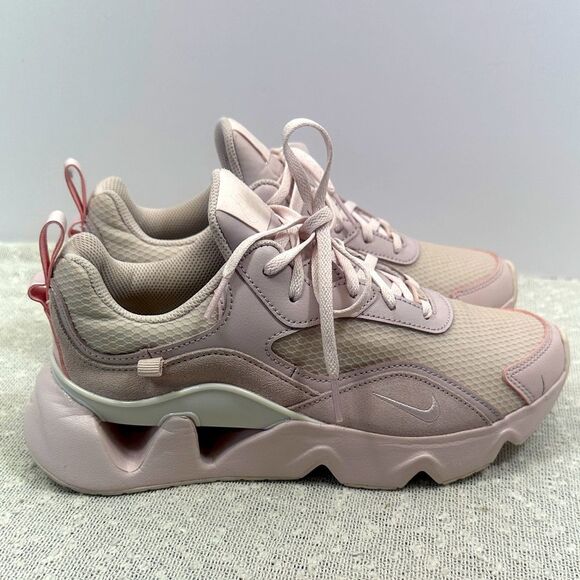 NIKE RYZ 365 II Barely Rose Sneaker Shoes CU4874-601 Women's 8.5 - Picture 1 of 9